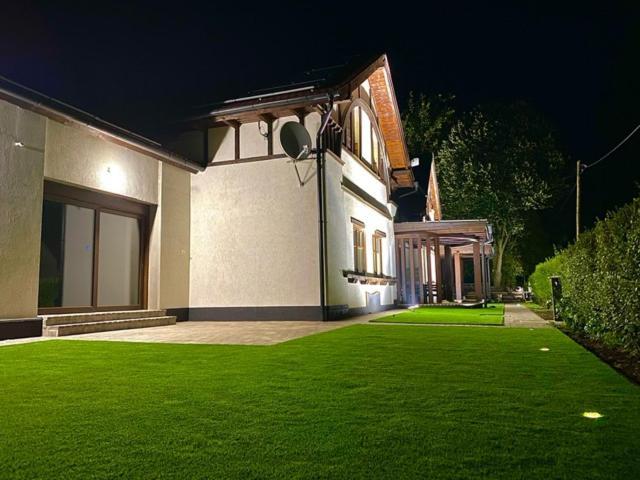 Hvt Comfort Apartments Mezőkövesd Εξωτερικό φωτογραφία